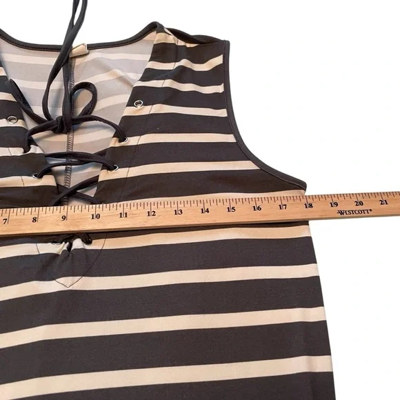 Beach by Exist sleeveless Maxi/ v-neck-lace-up detail at the front-Size Medium - Picture 5 of 8